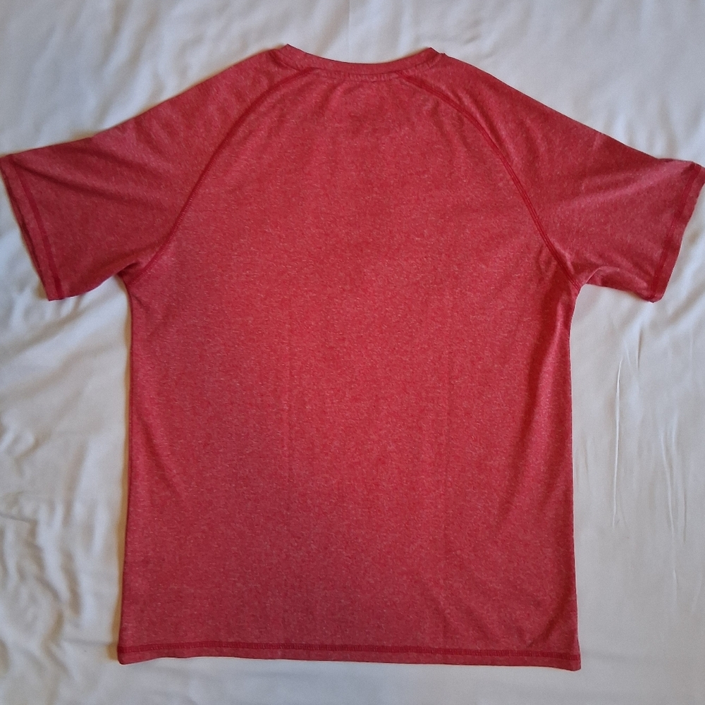 Louisville Cardinals- Rivalry Threads 91' Graphic Tee. Size M - Picture 3 of 8